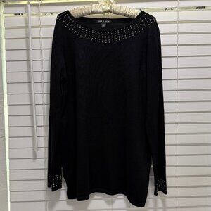 Cable & Gauge Women's festive black long sleeve embellished sweater; Size XL